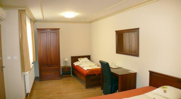 Hotel Kaiser Panzio - Photo5