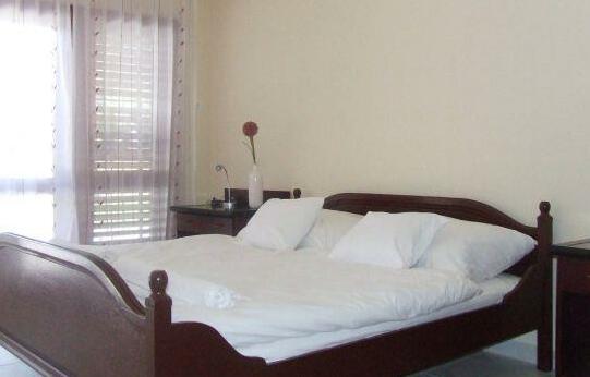 Napsugar Apartman - Photo5