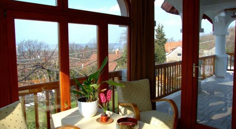 Nadfedeles Apartmanhaz - Photo3