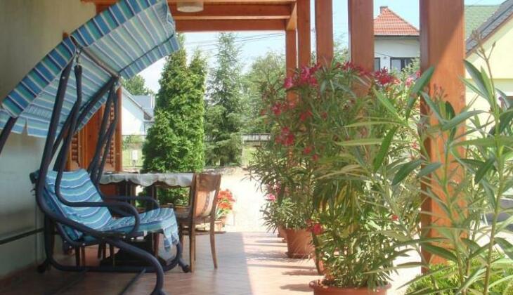 Balaton Guesthouse - Photo3