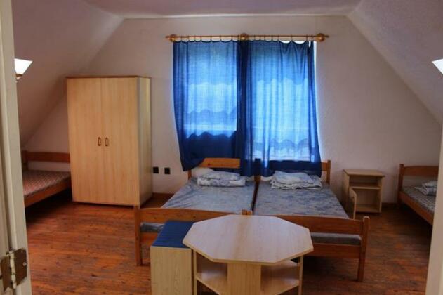 Godollo Varos Balatonlellei Uduloje - Photo4