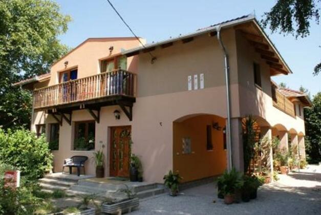 Pipacs Apartmanhaz Balatonboglar - Photo2