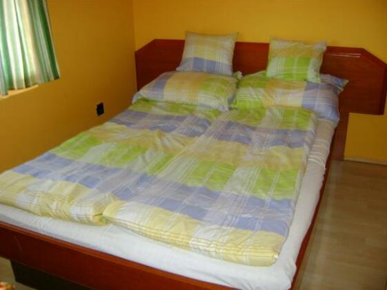 Pipacs Apartmanhaz Balatonboglar - Photo5