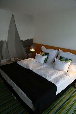 Fenyves Yacht Club - Photo5