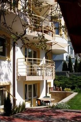 Csernai Villa - Photo2