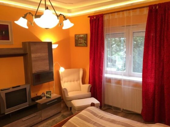 Eszter Apartman Balatonfured - Photo4