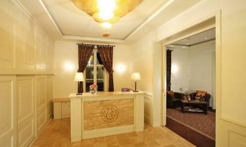 Ipoly Residence - Executive Hotel Suites - Photo2