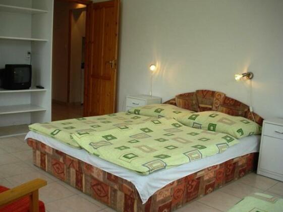 Klassz Apartmanhaz - Photo3