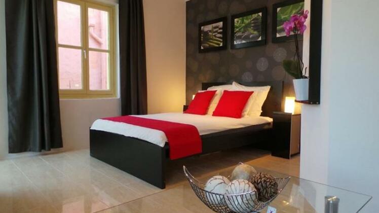 Modern Lux Condo - Photo5