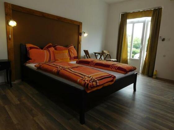 Sunrise Apartmanhaz - Photo2