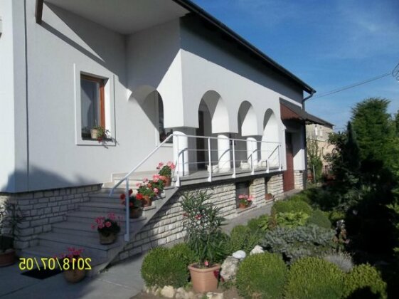 Viragos Vendeghaz Balatonfured - Photo2