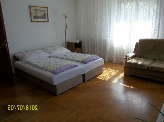 Viragos Vendeghaz Balatonfured - Photo5