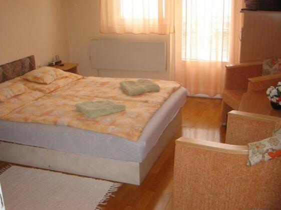 Toranezo Vendeghaz - Photo3