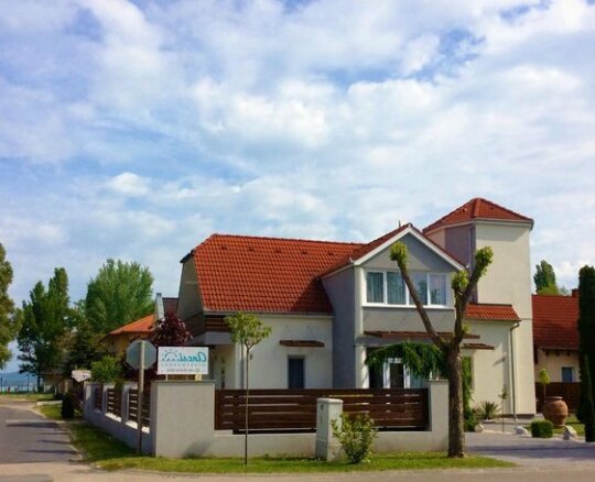 Ancsi Apartmanhaz - Photo4