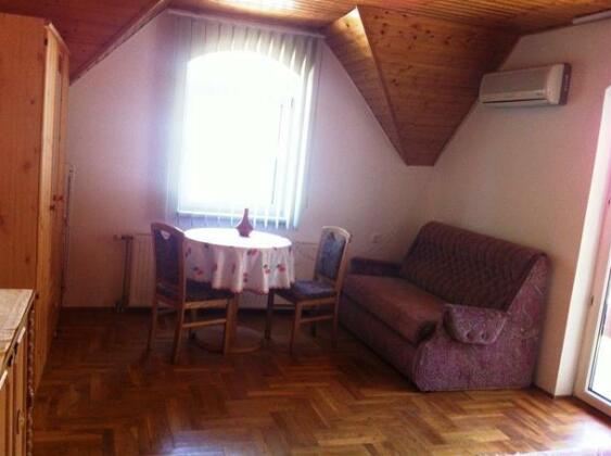Hortenzia Apartmanhaz - Photo4