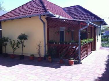 Hortenzia Apartmanhaz