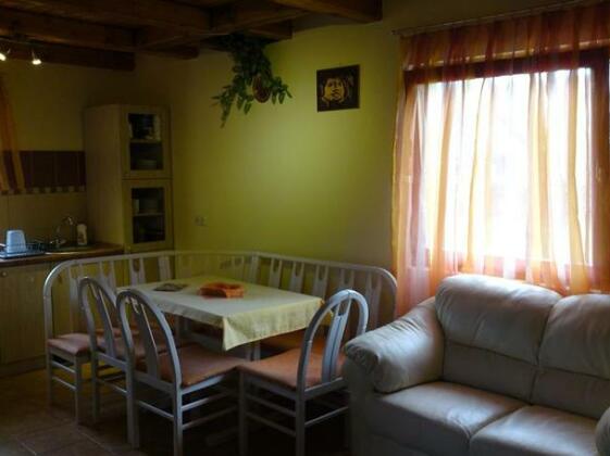 Strand kozeli fahaz Balatonmariafurdo - Photo3