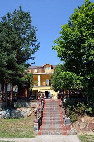 Hotel Magnolia Balatonszepezd - Photo3