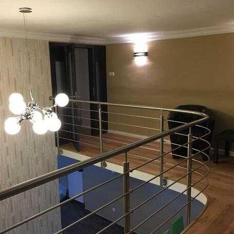 Alkotmany Residence - Photo3