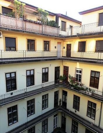 Astoria Lux Apartments - Photo3