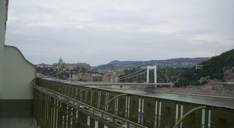 Bellevue Apartments Budapest - Photo5