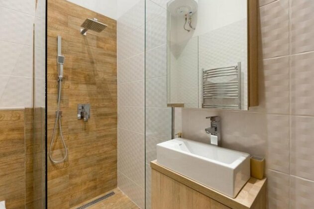 BPM-Squares and Dots Apartment - Photo5