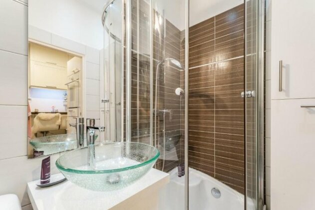 BpR Midtown Boutique Apartment with Terrace & A/C Budapest - Photo3