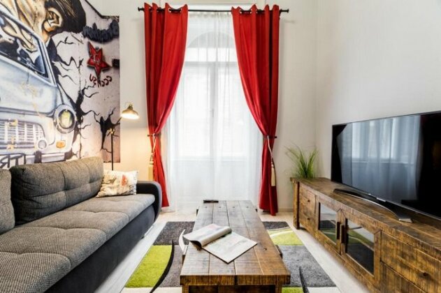 BpR Stupendous Design Home - Photo4