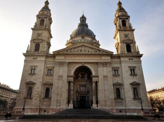 Budapest Basilica Budapest - Photo2