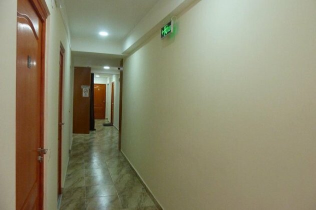 Center Hostel and Guest House - Photo3