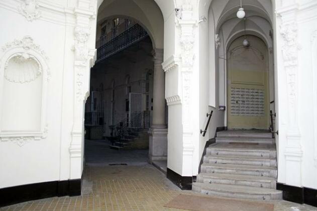 Central Market Apartments - Photo2