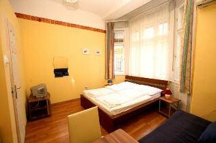 Club Apartments & Rooms - Photo2