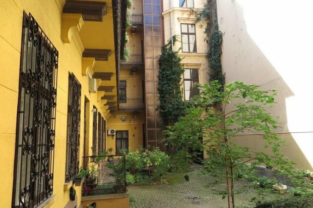 Comfort Zone Budapest - Photo2