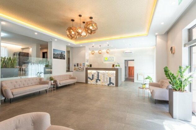 Corvin Plaza Apartments & Suites - Photo4