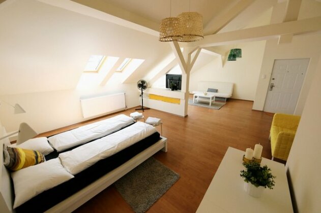 D Five Aranykez Apartment - Photo2