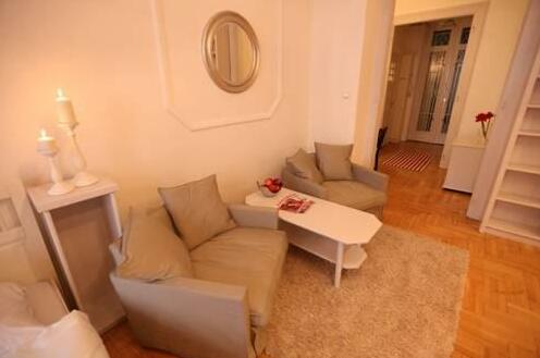 D Five Classic Luxury Apartment - Photo3