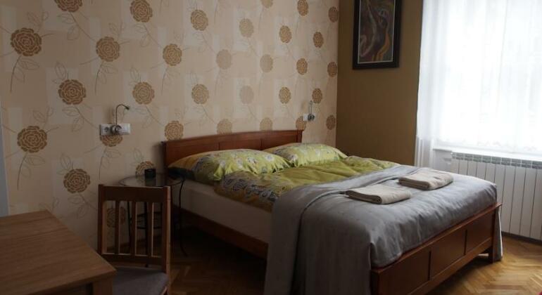 Danube Serviced Apartments - Photo3
