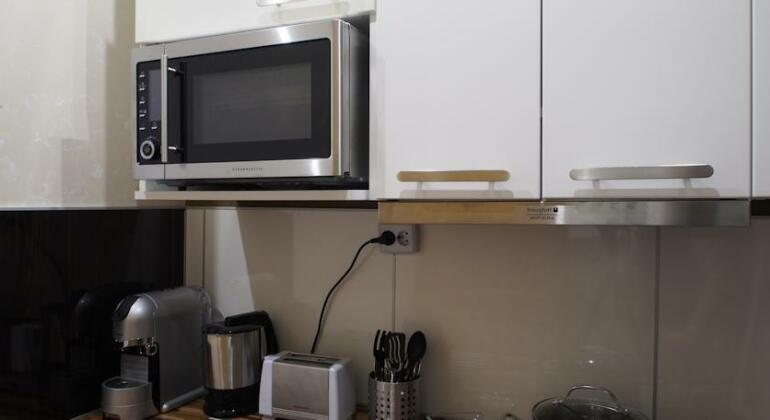 Danube Serviced Apartments - Photo5