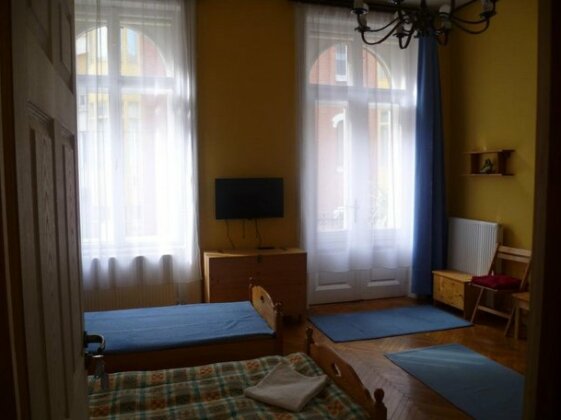 Eotvos Rooms - Photo4