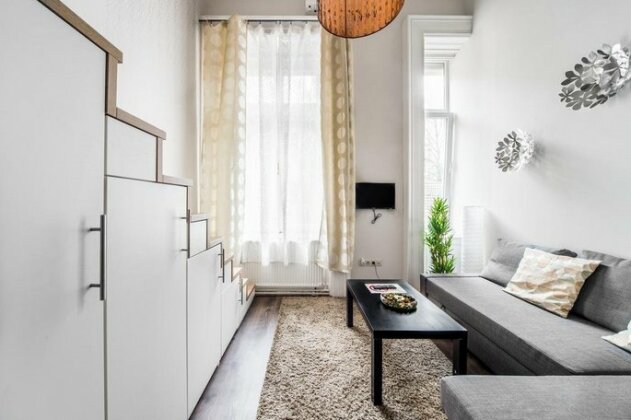 Erzsebet Apartmanok - Photo4