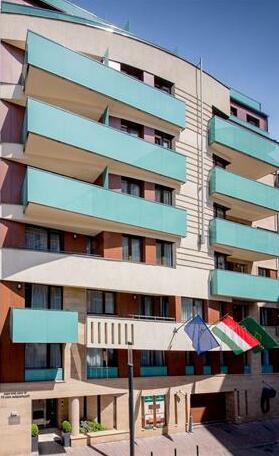 Escala Hotel & Suites - Photo2