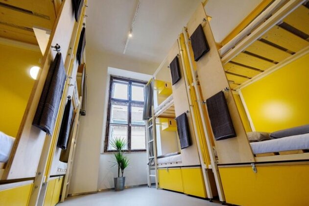 Flow Hostel Budapest - Photo3