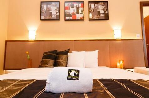 Full Moon Design Hostel Budapest - Photo4