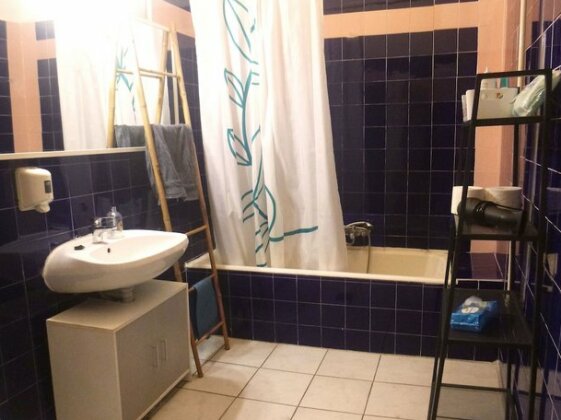 Gaia Hostel Budapest - Photo3
