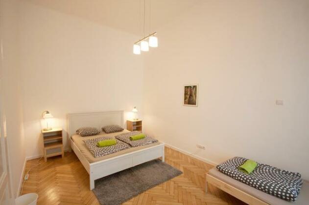 Georges Budapest - Photo2