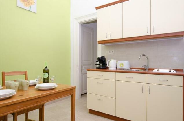 Green Dream Cafe Apartment - Photo3