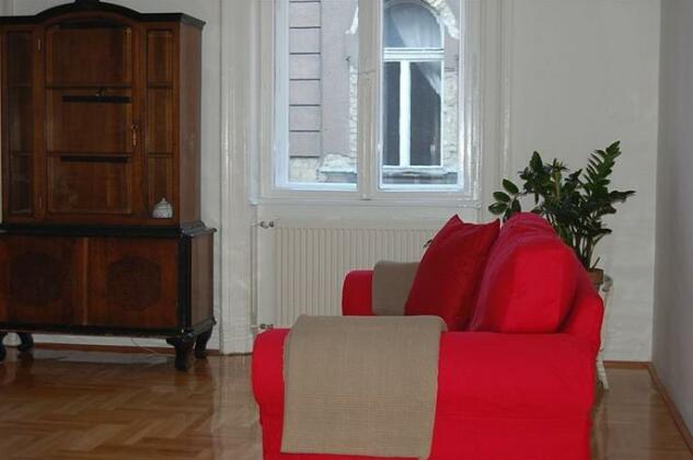 Hajos - Photo3