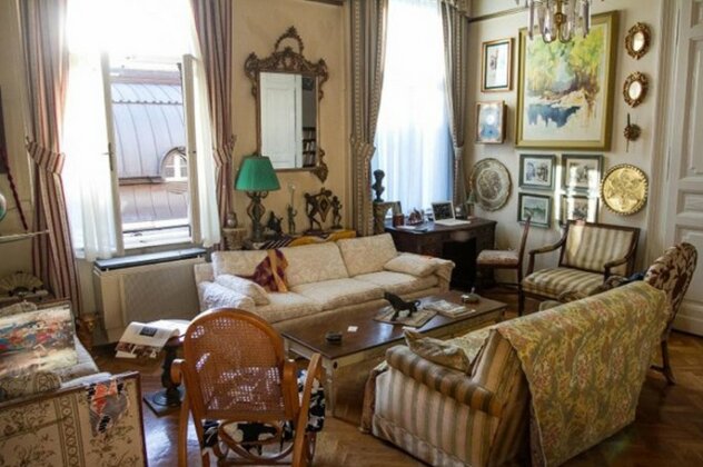 Helen and Frank Guesthouse - Photo4