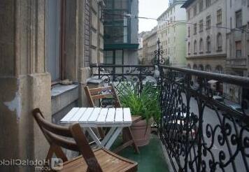 Historic Budapest Apartments - Photo2