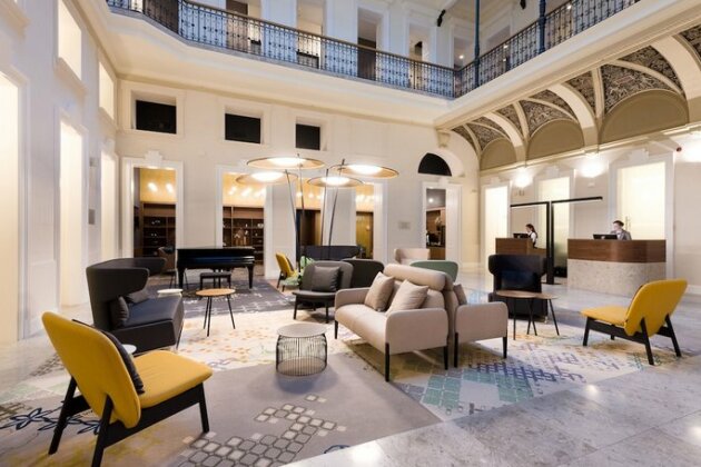 Hotel Moments Budapest - Photo4